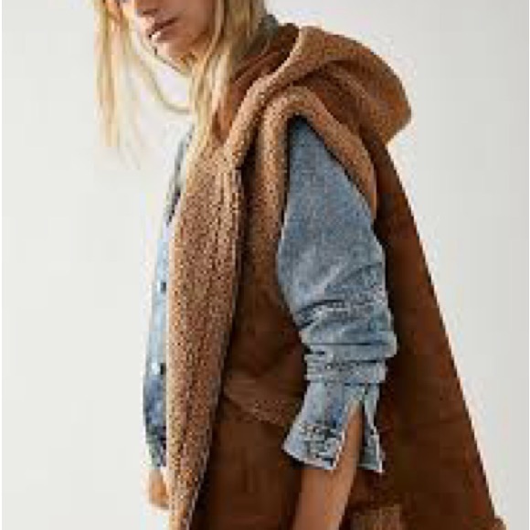 NWT- Free People Suede Sherpa Hooded Vest - Picture 2 of 9